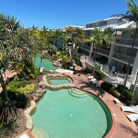 Alex Heads Beachfront Resort King Bed Studio Room Alexandra Headland Exterior photo